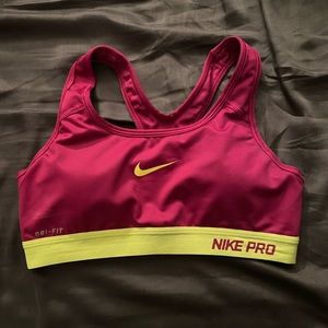 Nike Womens Pro Classic Padded Sports Bra - Small